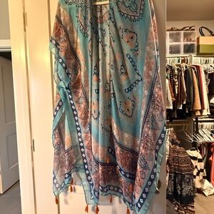 Evereve Teal and Coral Patterned Wrap